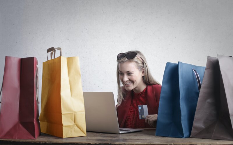 millennials save money